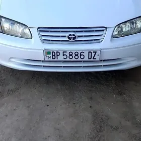 Toyota Camry 2000
