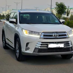 Toyota Highlander 2016