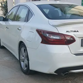 Nissan Altima 2018