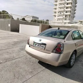 Nissan Altima 2005