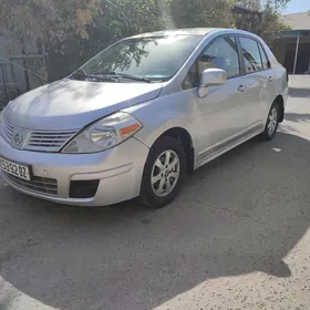 Nissan Versa 2010