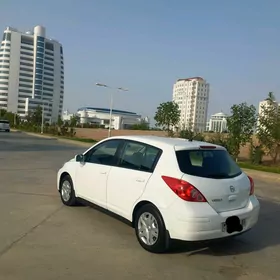 Nissan Versa 2010