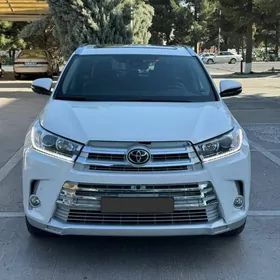 Toyota Highlander 2019