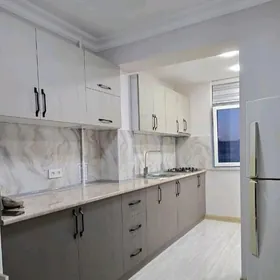 Satlyk 10mkr 2kom 3etaž