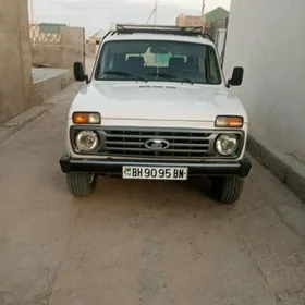 Lada Niva 1990
