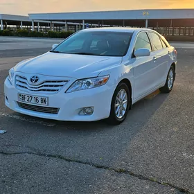 Toyota Camry 2011