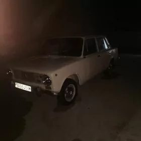 Lada 2104 1985
