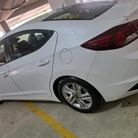 Hyundai Elantra 2020