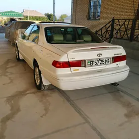 Toyota Camry 2000