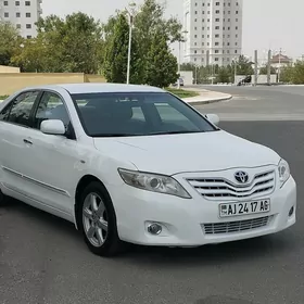 Toyota Camry 2011