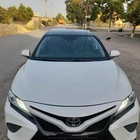 Toyota Camry 2020