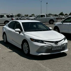 Toyota Camry 2020