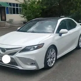 Toyota Camry 2022