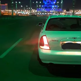 Daewoo Nubira 1998