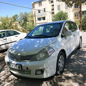 Nissan Versa 2009
