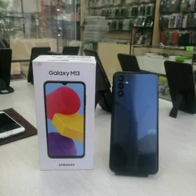 SAMSUNG M13