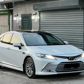 Toyota Camry 2018