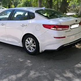 Kia Optima 2019