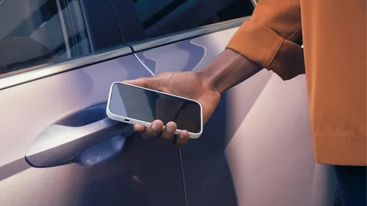 2026-njy ýylyň Hyundai Tucson we Santa Fe-lerinde açara derek telefon ýa-da akylly sagat ulanyp bolar