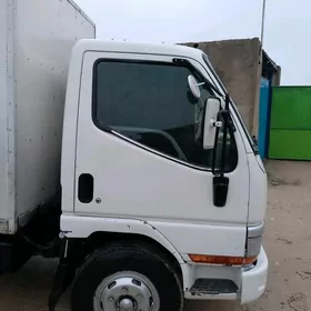 Mitsubishi Canter 2004
