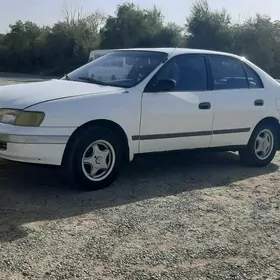 Toyota Carina 1993