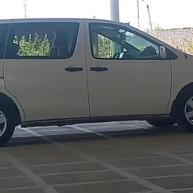 Toyota Sienna 2001