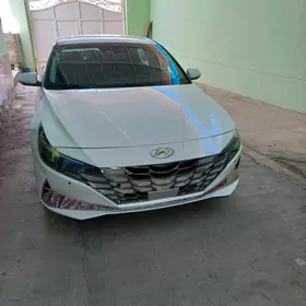 Hyundai Elantra 2021