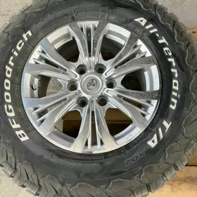 Tayota Hilux teker