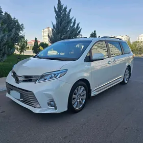 Toyota Sienna 2017