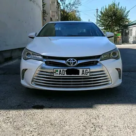 Toyota Camry 2017