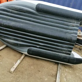 Yamaha 15 endura / Lodka