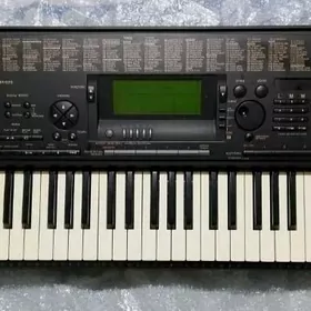 СИНТЕЗАТОР YAMAHA PSR-520
