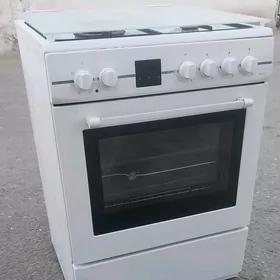 gaz plita holodilnik.