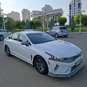 Kia K5 2021