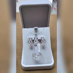 Hakyky kümüş komplekt