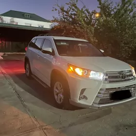 Toyota Highlander 2018