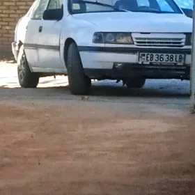 Opel Vectra 1989