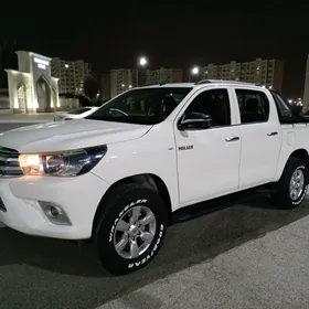 Toyota Hilux 2020