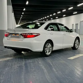 Toyota Camry 2017