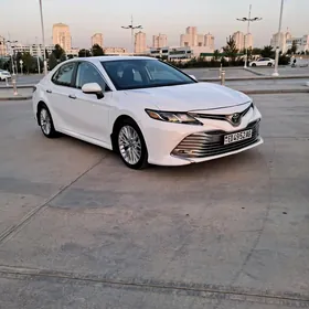 Toyota Camry 2020