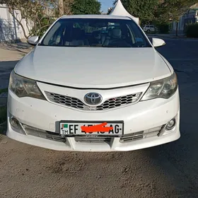 Toyota Camry 2014
