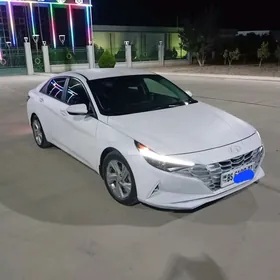 Hyundai Elantra 2020
