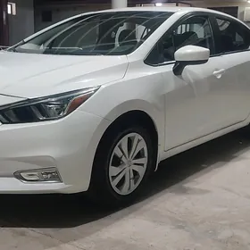 Nissan Versa 2022