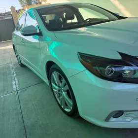 Nissan Altima 2017