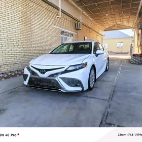 Toyota Camry 2022