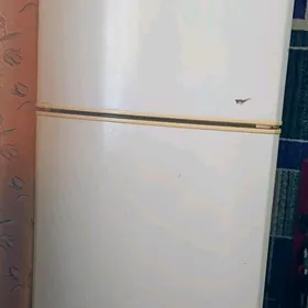 холодильник Samsung