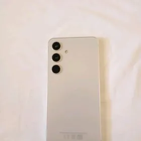 Samsung S24