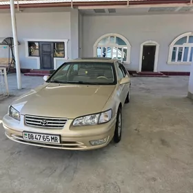 Toyota Camry 1998