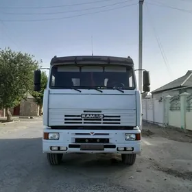 Kamaz 6520 2015