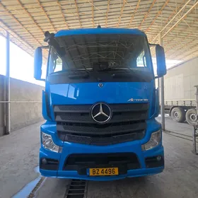 Mercedes-Benz ACTROS 3331 2020
